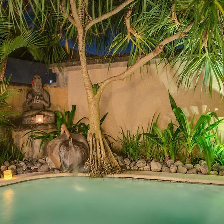 Villa Tirta Naga Bali Семіньяк Екстер'єр фото