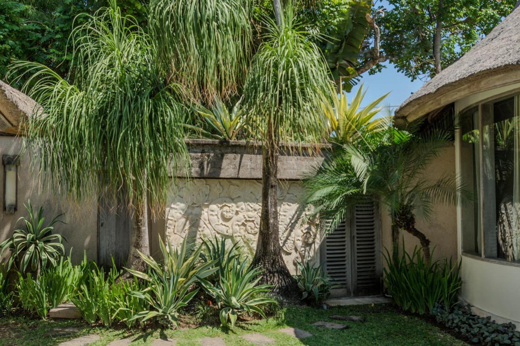 Villa Tirta Naga Bali Семіньяк Екстер'єр фото
