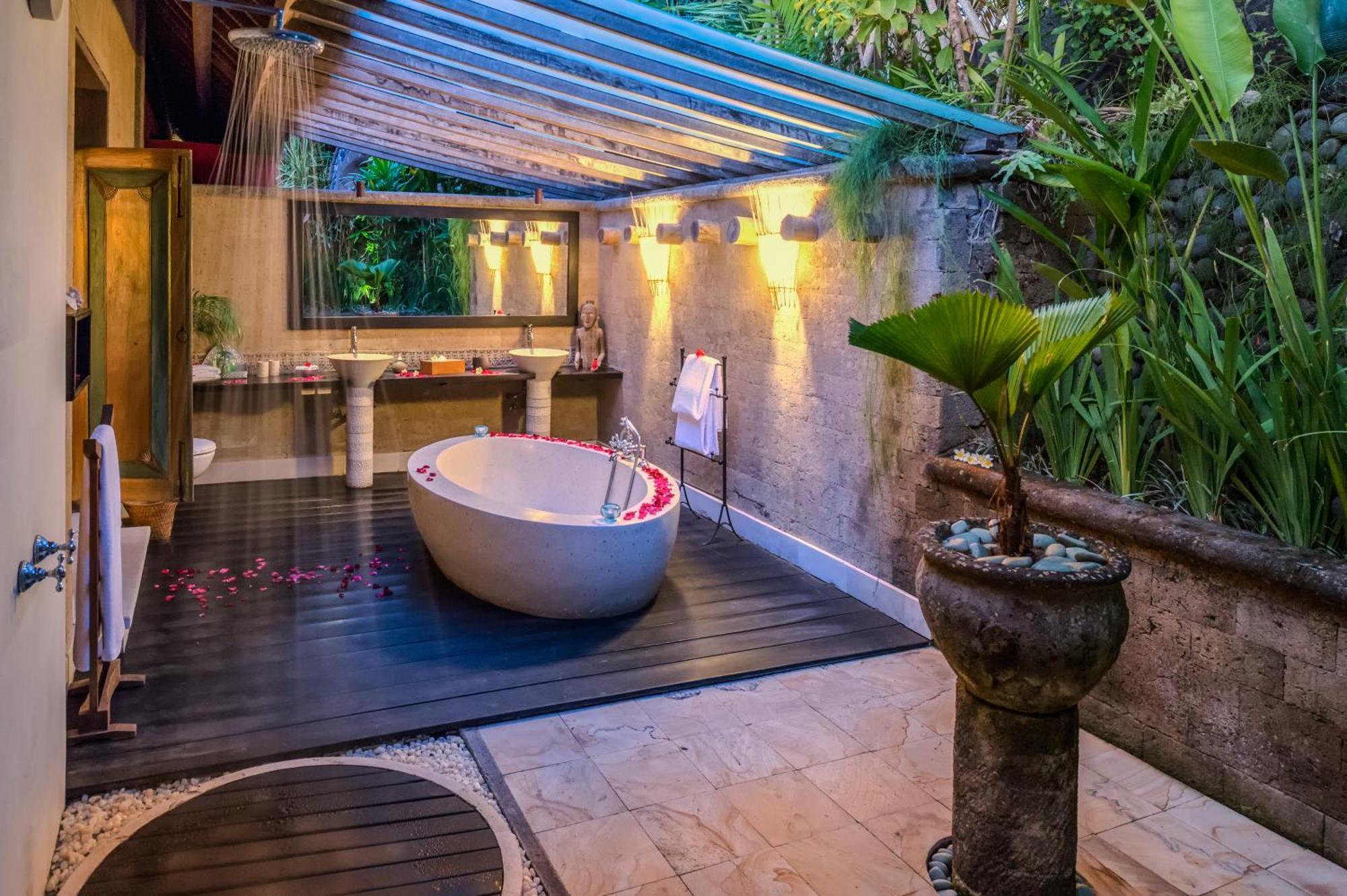 Villa Tirta Naga Bali Семіньяк Екстер'єр фото