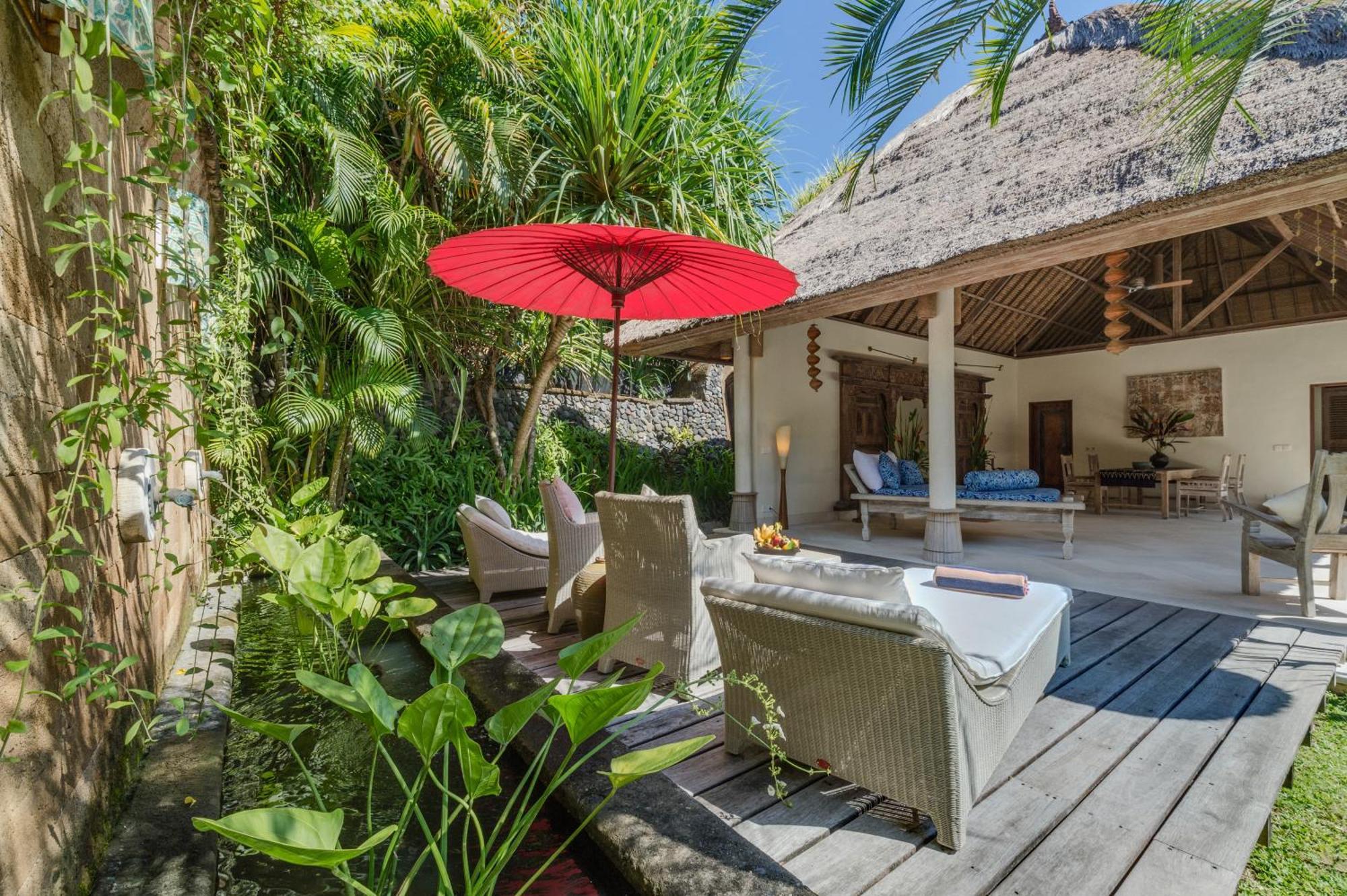 Villa Tirta Naga Bali Семіньяк Екстер'єр фото