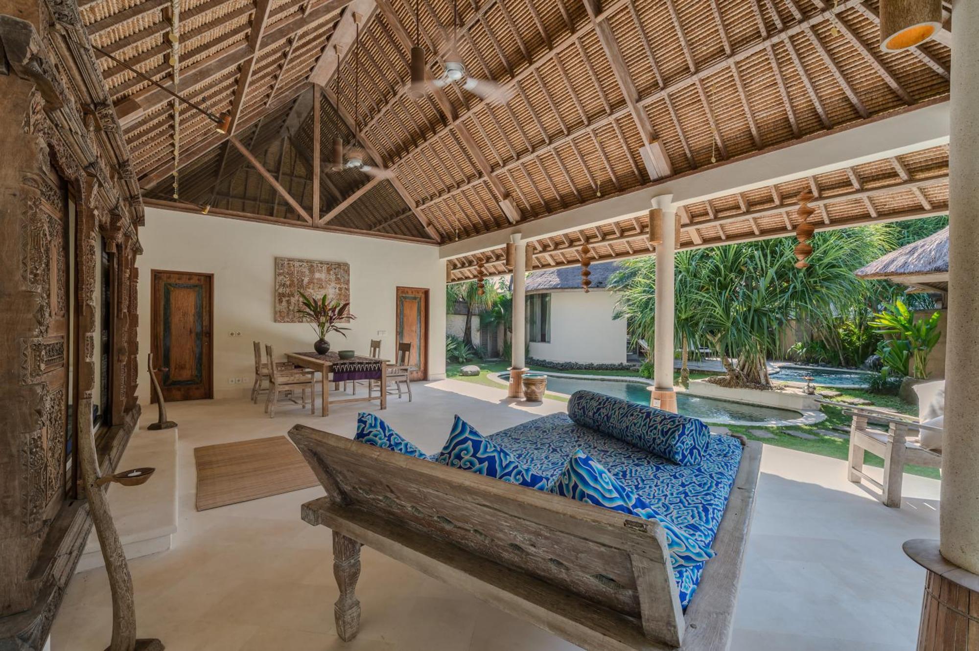 Villa Tirta Naga Bali Семіньяк Екстер'єр фото