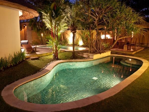 Villa Tirta Naga Bali Семіньяк Екстер'єр фото