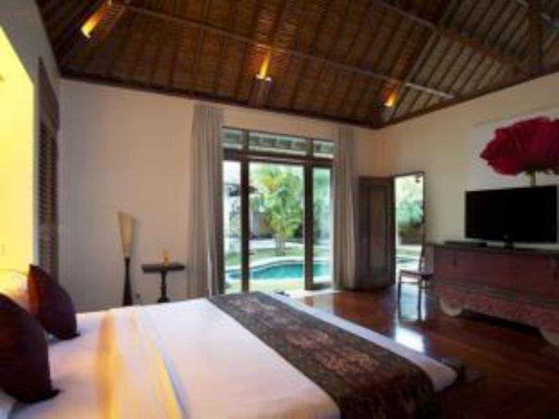 Villa Tirta Naga Bali Семіньяк Екстер'єр фото