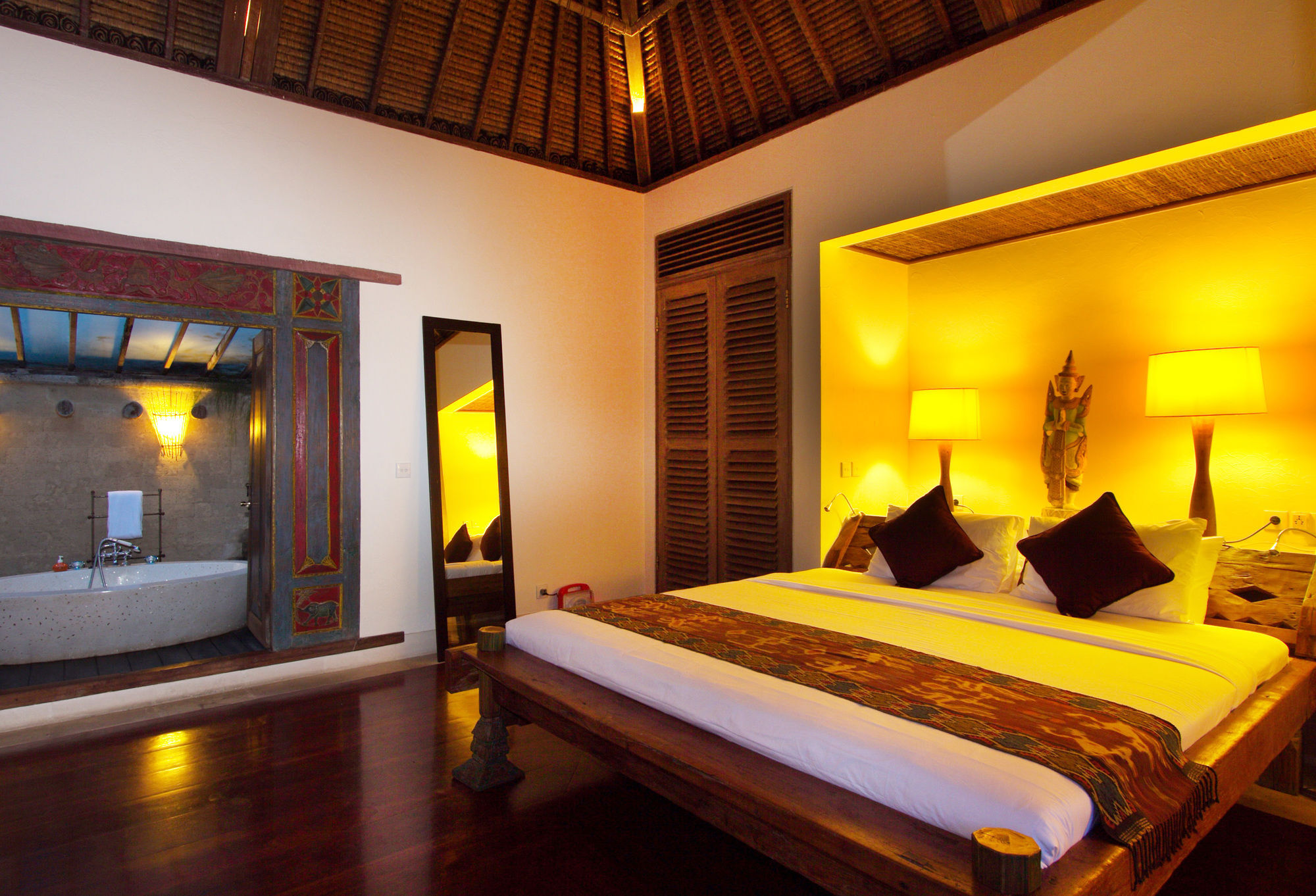 Villa Tirta Naga Bali Семіньяк Екстер'єр фото